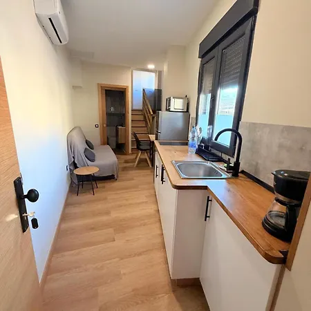 Building Apartment *